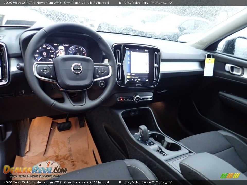 2020 Volvo XC40 T5 Momentum AWD Onyx Black Metallic / Charcoal Photo #9