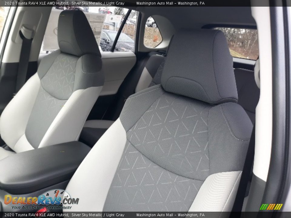 2020 Toyota RAV4 XLE AWD Hybrid Silver Sky Metallic / Light Gray Photo #23