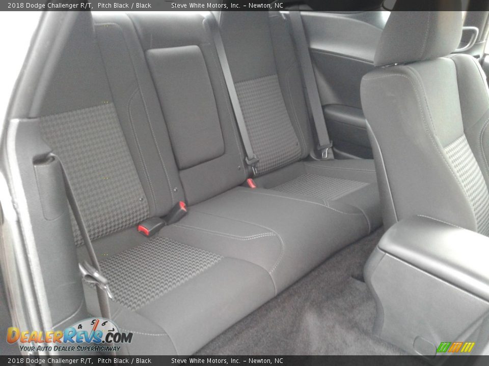 2018 Dodge Challenger R/T Pitch Black / Black Photo #16