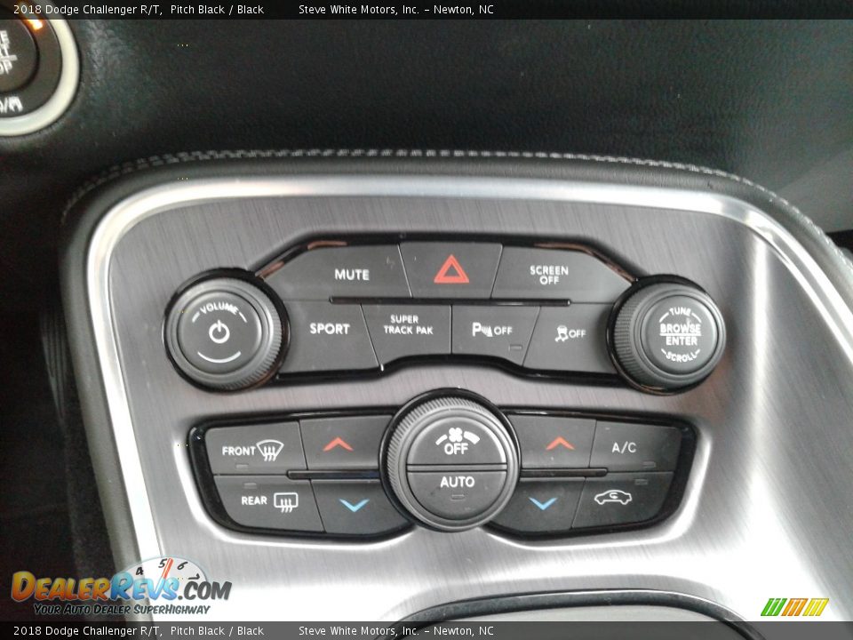 2018 Dodge Challenger R/T Pitch Black / Black Photo #24