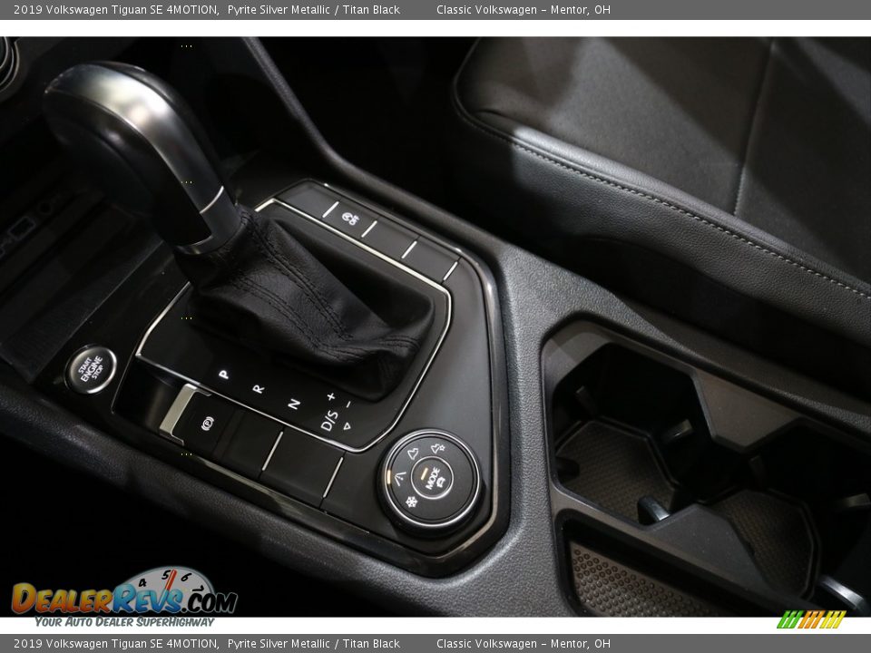 2019 Volkswagen Tiguan SE 4MOTION Shifter Photo #15