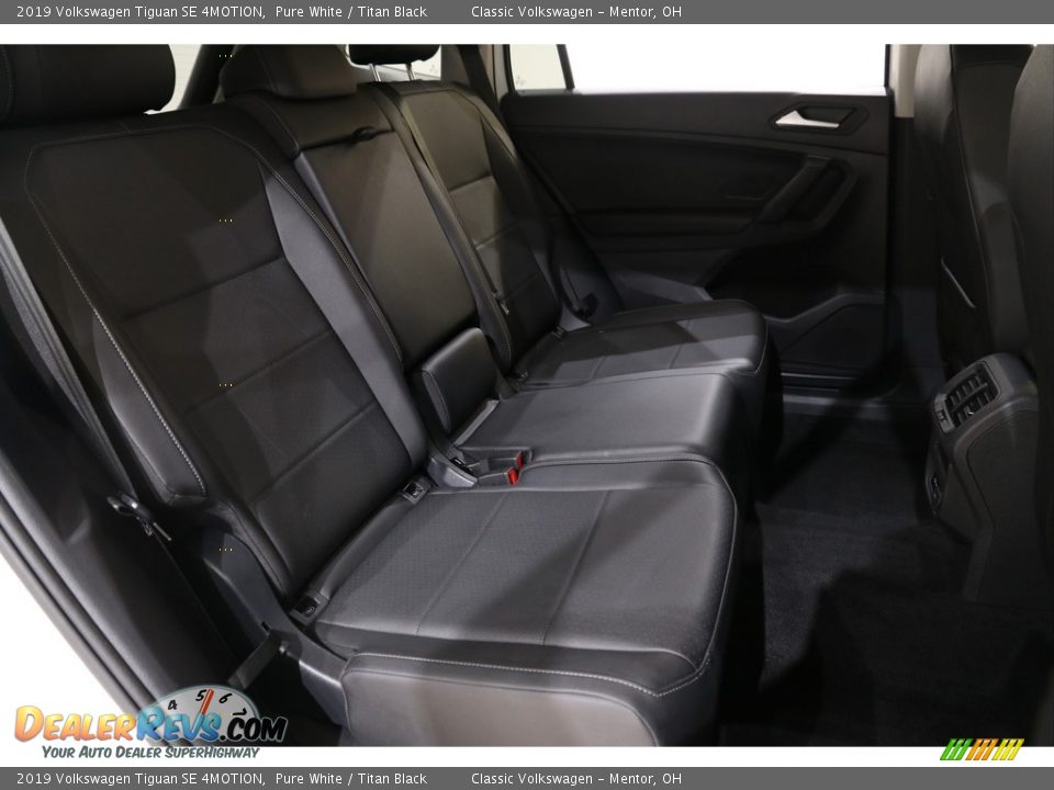 2019 Volkswagen Tiguan SE 4MOTION Pure White / Titan Black Photo #14