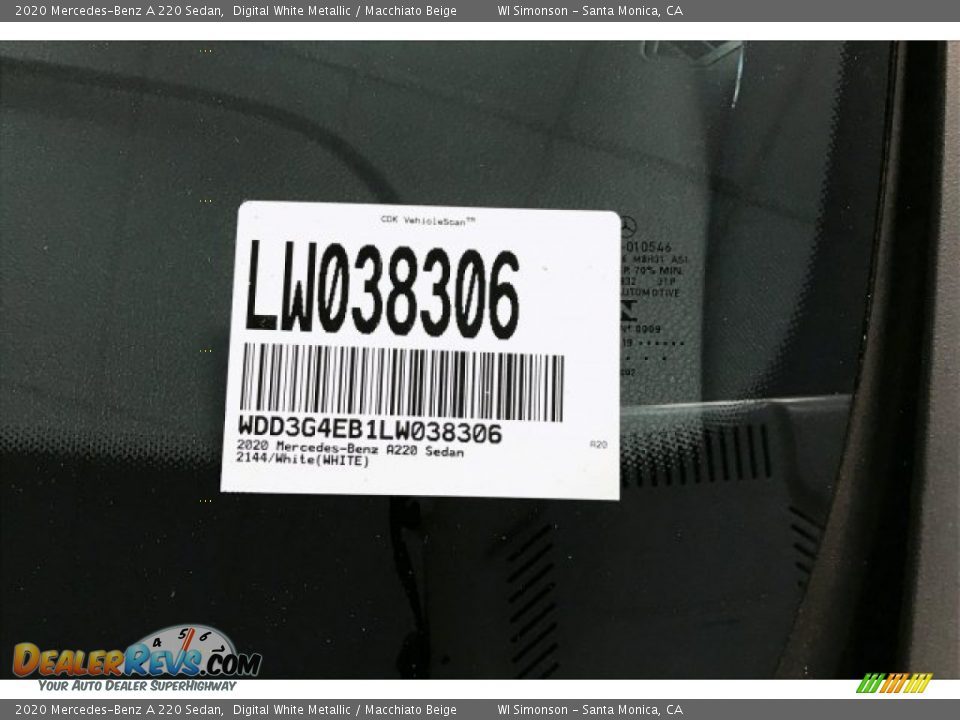 2020 Mercedes-Benz A 220 Sedan Digital White Metallic / Macchiato Beige Photo #11