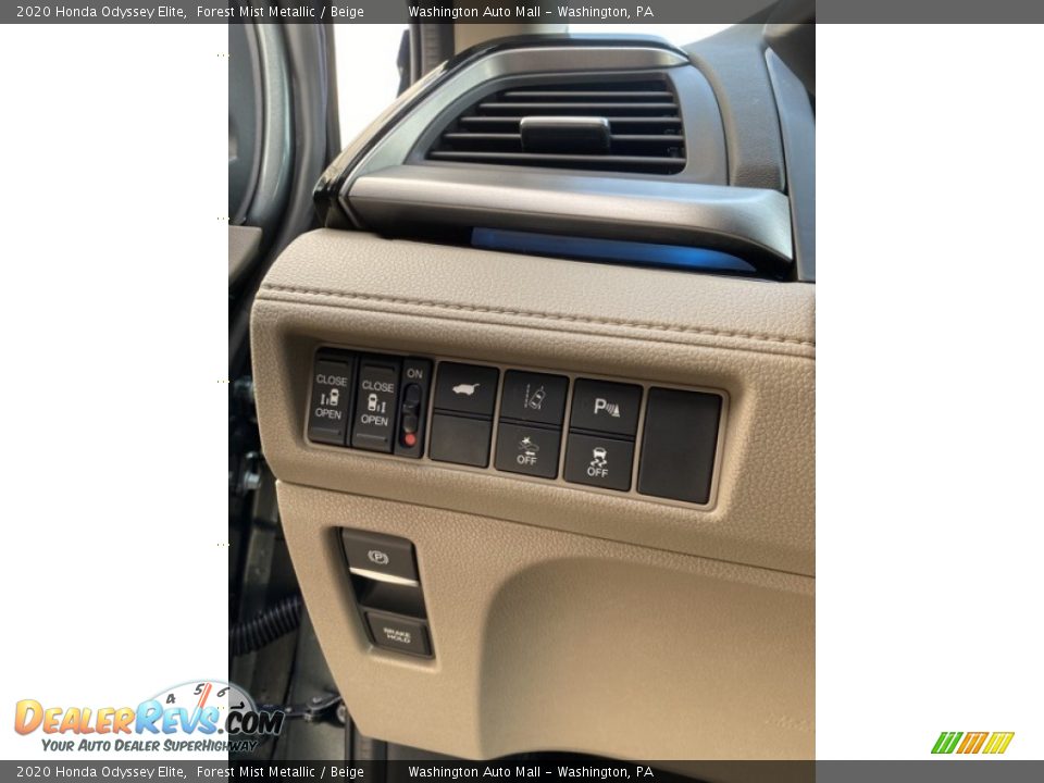 2020 Honda Odyssey Elite Forest Mist Metallic / Beige Photo #12