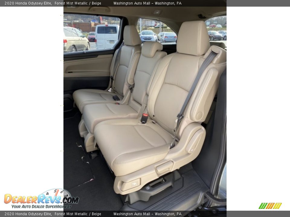 2020 Honda Odyssey Elite Forest Mist Metallic / Beige Photo #17