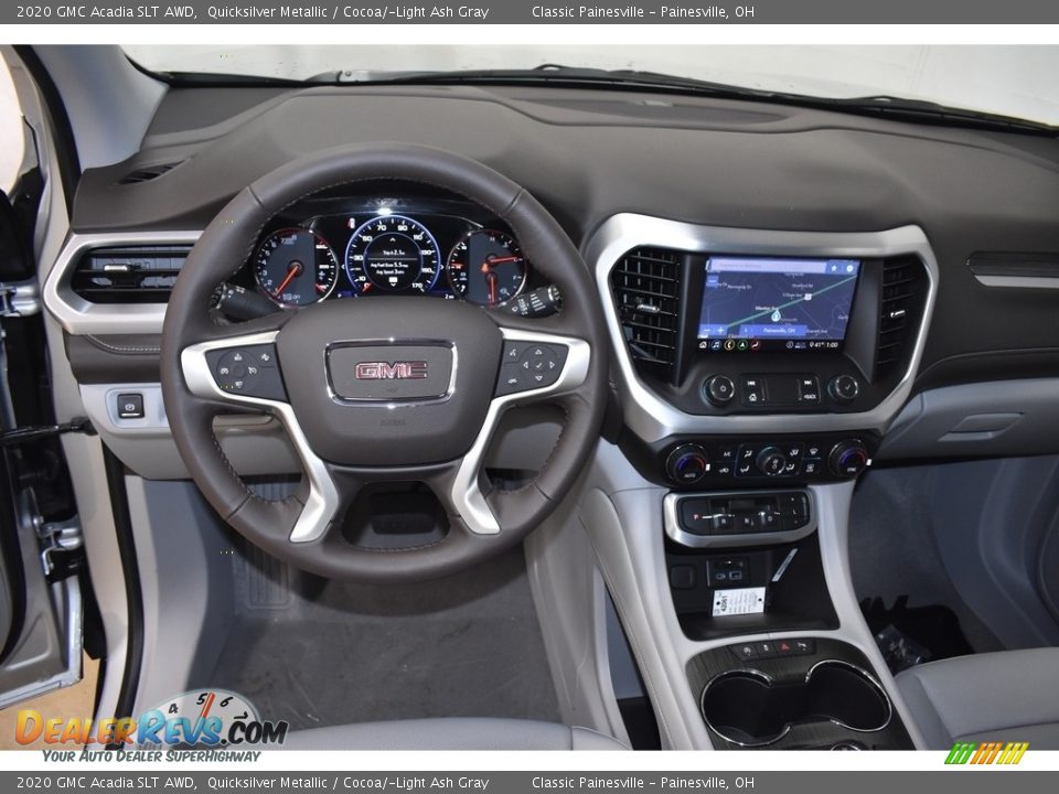 Dashboard of 2020 GMC Acadia SLT AWD Photo #5