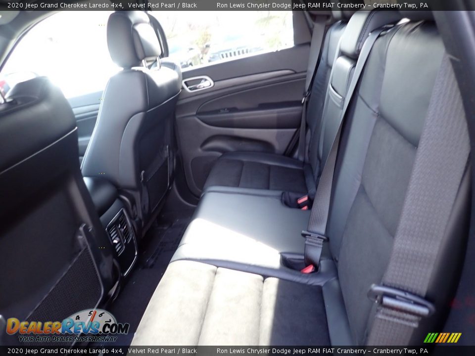 2020 Jeep Grand Cherokee Laredo 4x4 Velvet Red Pearl / Black Photo #12
