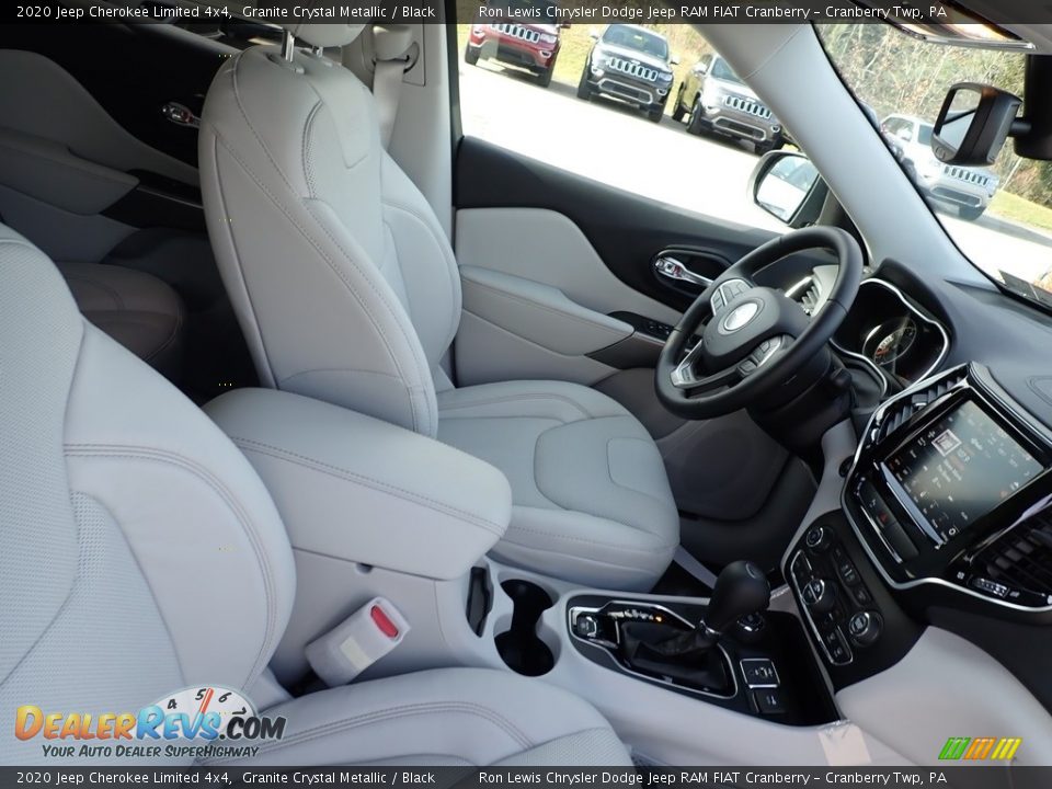 Front Seat of 2020 Jeep Cherokee Limited 4x4 Photo #10