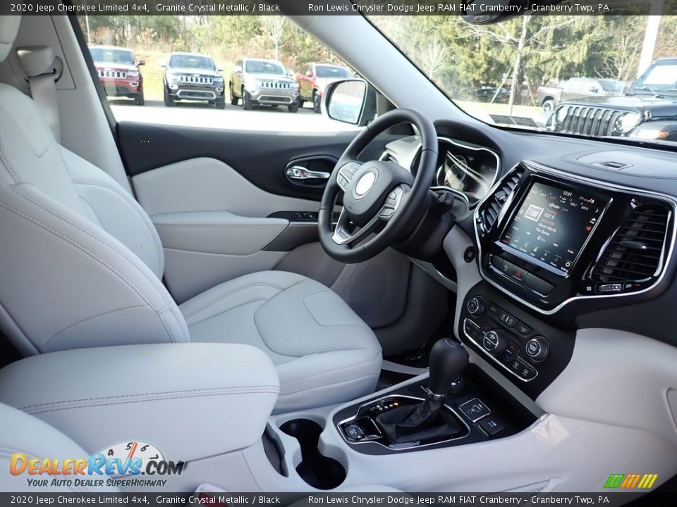 Front Seat of 2020 Jeep Cherokee Limited 4x4 Photo #11