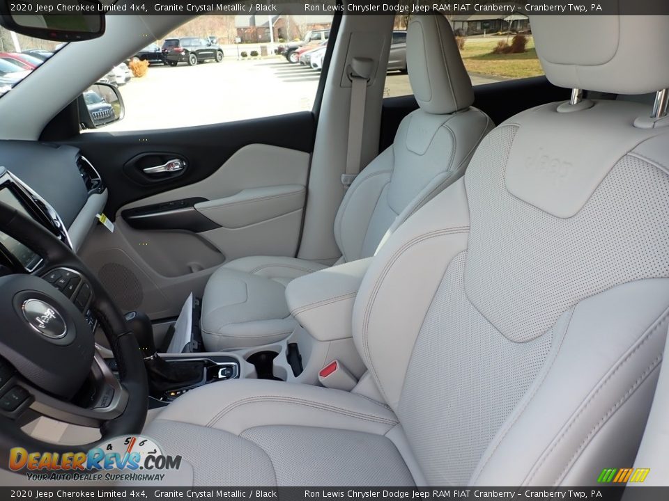 Front Seat of 2020 Jeep Cherokee Limited 4x4 Photo #13