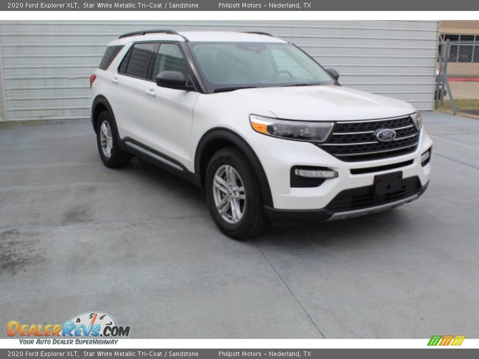 2020 Ford Explorer XLT Star White Metallic Tri-Coat / Sandstone Photo #2