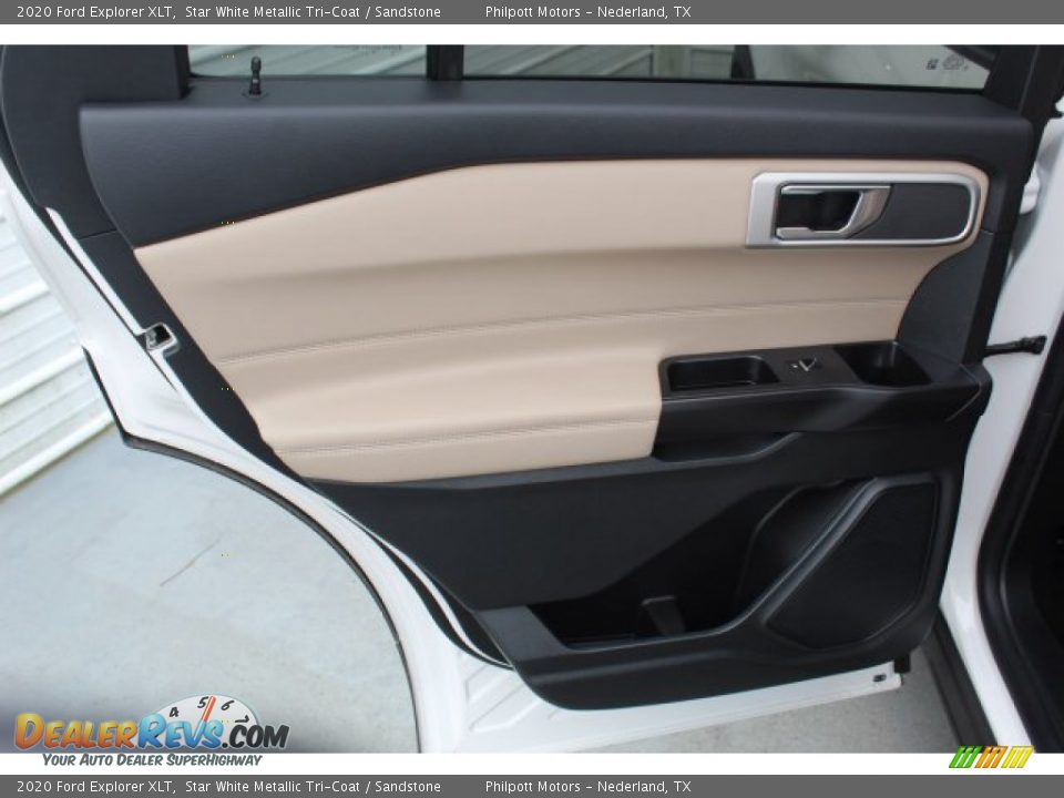 2020 Ford Explorer XLT Star White Metallic Tri-Coat / Sandstone Photo #17