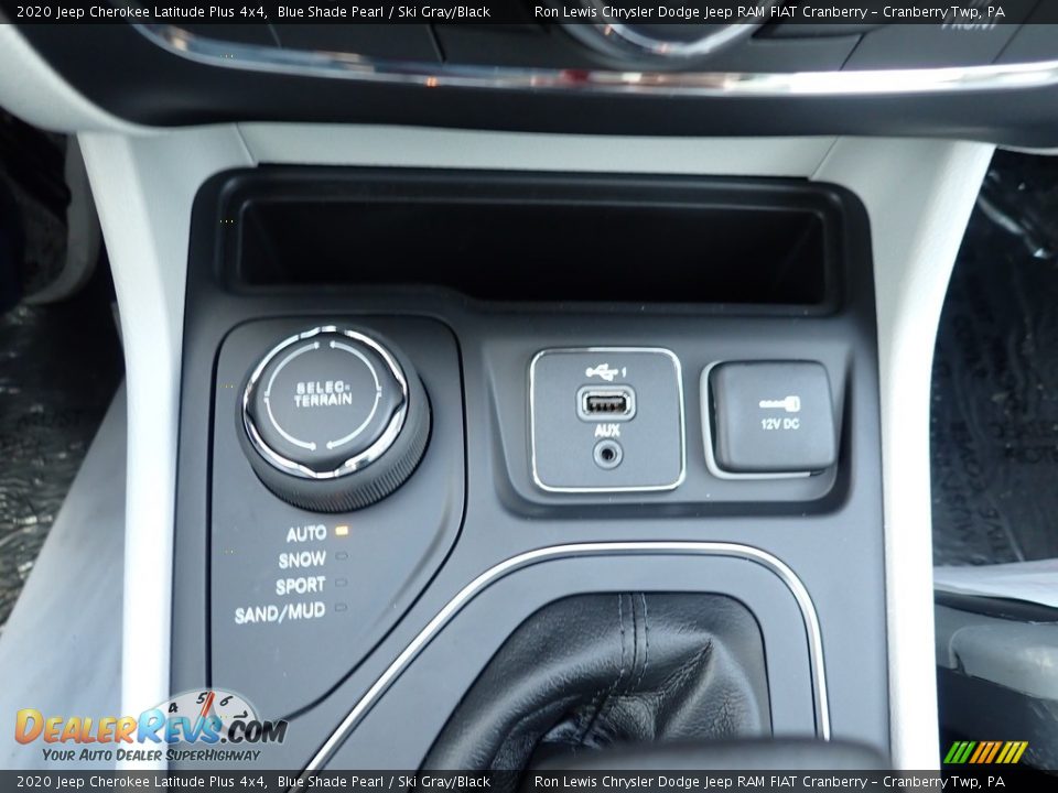 2020 Jeep Cherokee Latitude Plus 4x4 Blue Shade Pearl / Ski Gray/Black Photo #20