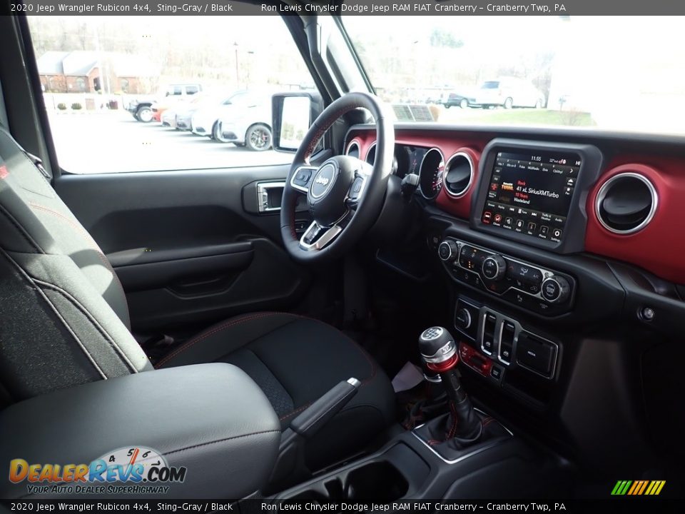 Dashboard of 2020 Jeep Wrangler Rubicon 4x4 Photo #11