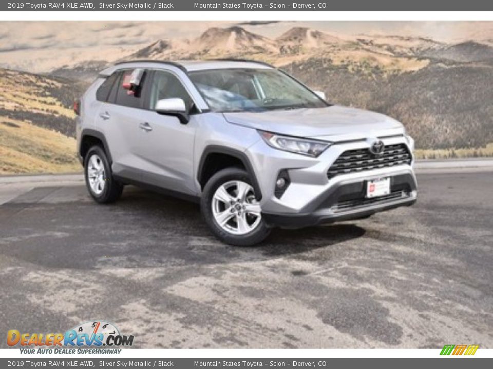2019 Toyota RAV4 XLE AWD Silver Sky Metallic / Black Photo #1