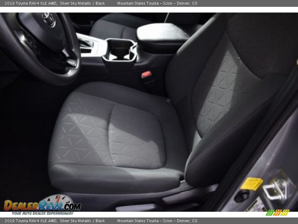 2019 Toyota RAV4 XLE AWD Silver Sky Metallic / Black Photo #10