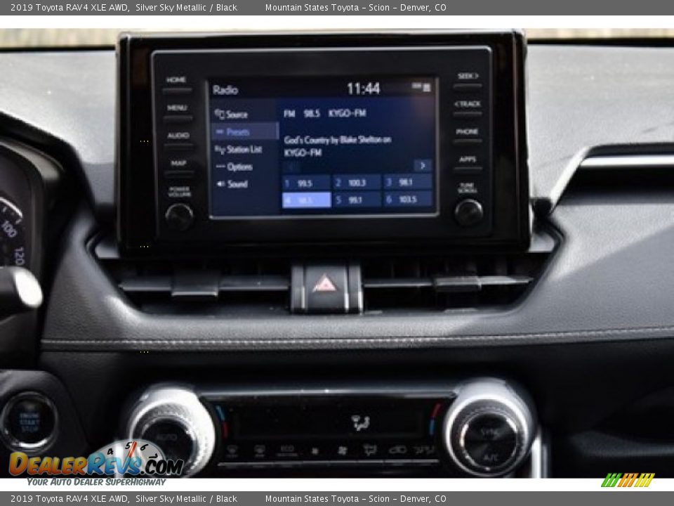 2019 Toyota RAV4 XLE AWD Silver Sky Metallic / Black Photo #14