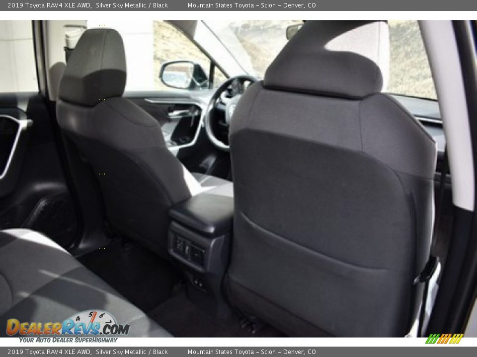 2019 Toyota RAV4 XLE AWD Silver Sky Metallic / Black Photo #19