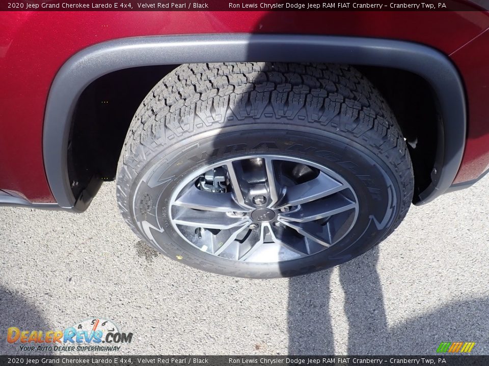 2020 Jeep Grand Cherokee Laredo E 4x4 Velvet Red Pearl / Black Photo #8