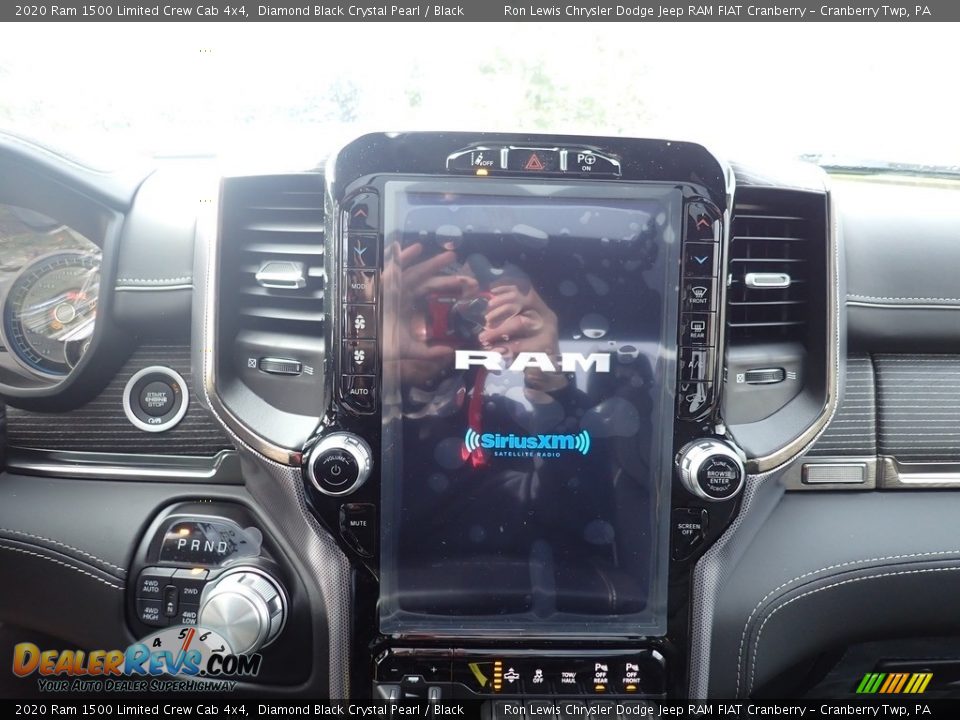 2020 Ram 1500 Limited Crew Cab 4x4 Diamond Black Crystal Pearl / Black Photo #15