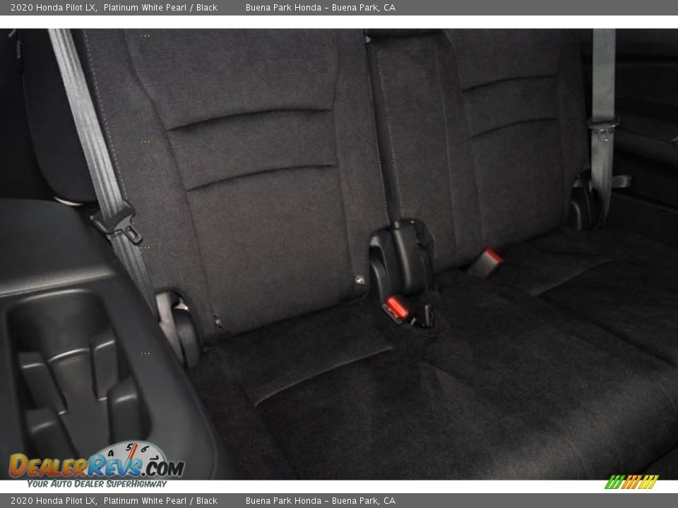 2020 Honda Pilot LX Platinum White Pearl / Black Photo #29