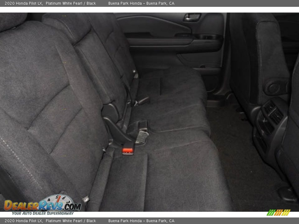 2020 Honda Pilot LX Platinum White Pearl / Black Photo #30