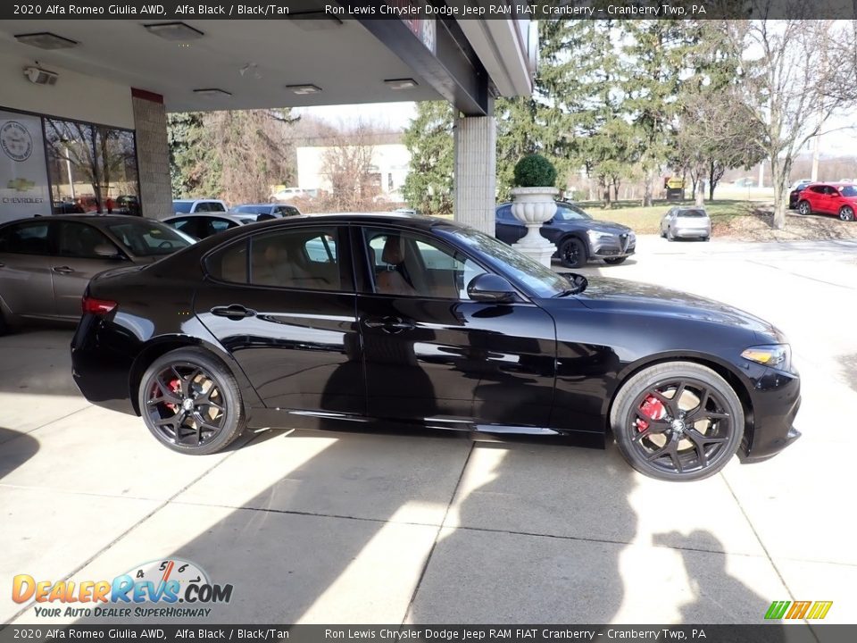 Alfa Black 2020 Alfa Romeo Giulia AWD Photo #9