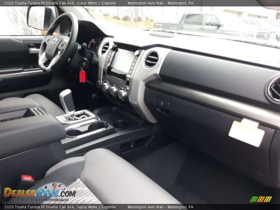 2020 Toyota Tundra SR Double Cab 4x4 Super White / Graphite Photo #33