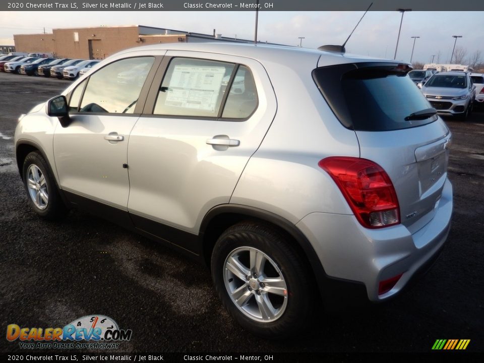 2020 Chevrolet Trax LS Silver Ice Metallic / Jet Black Photo #5
