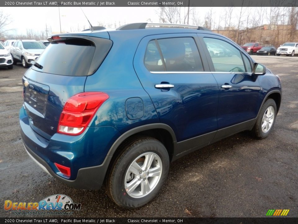 2020 Chevrolet Trax LT AWD Pacific Blue Metallic / Jet Black Photo #4