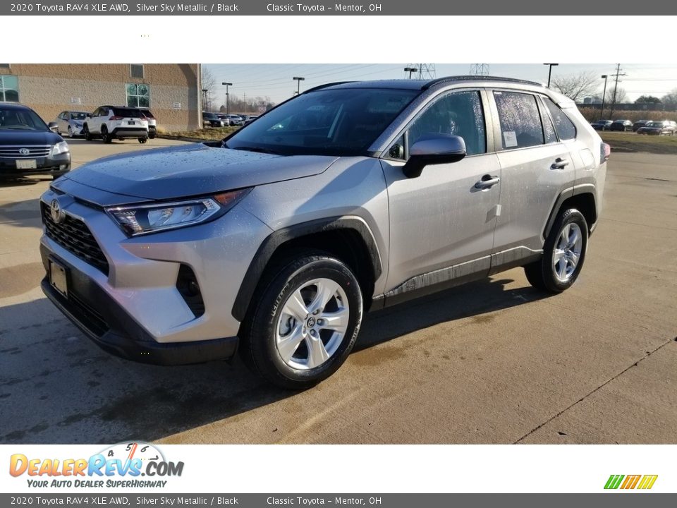 2020 Toyota RAV4 XLE AWD Silver Sky Metallic / Black Photo #1
