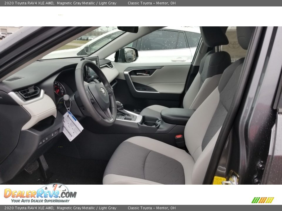 2020 Toyota RAV4 XLE AWD Magnetic Gray Metallic / Light Gray Photo #2