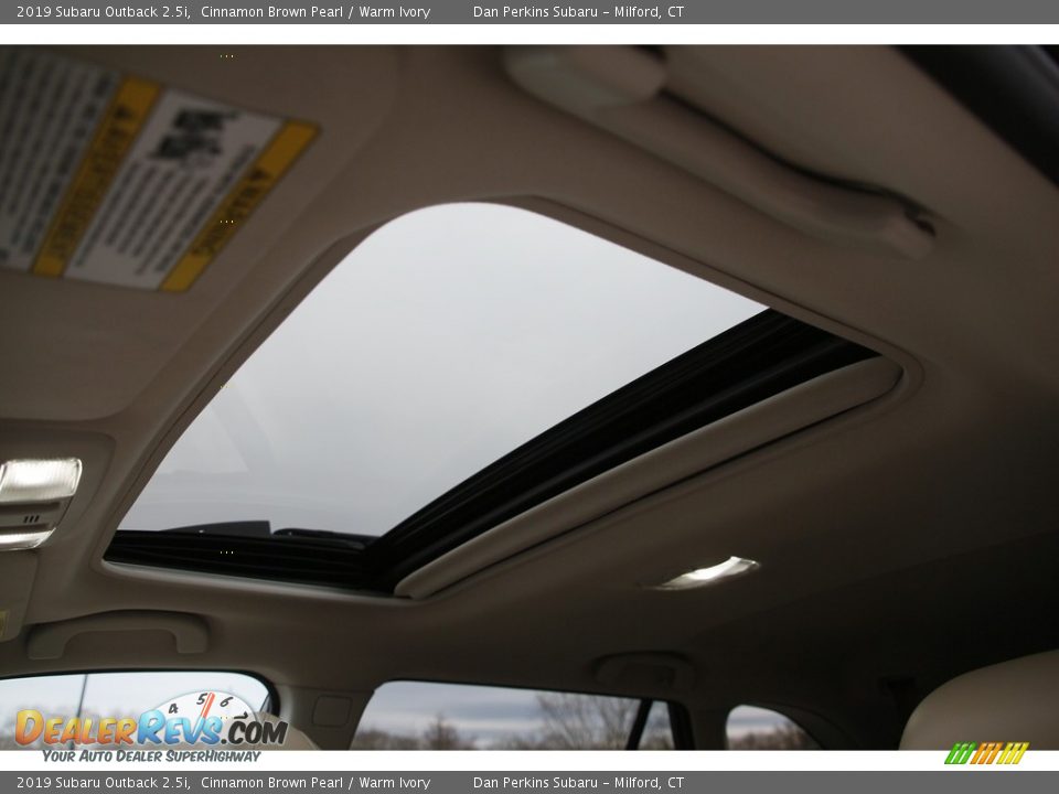 Sunroof of 2019 Subaru Outback 2.5i Photo #11