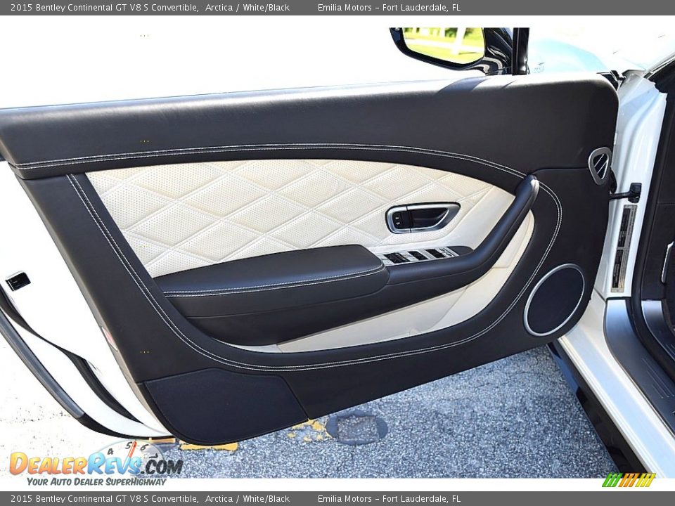 Door Panel of 2015 Bentley Continental GT V8 S Convertible Photo #30