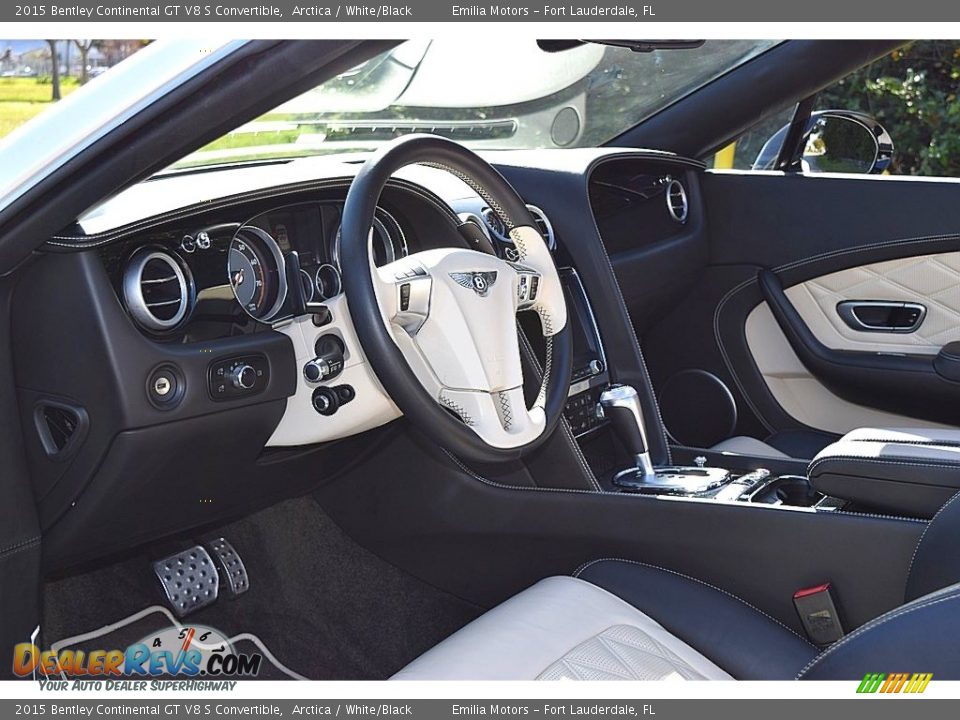 Front Seat of 2015 Bentley Continental GT V8 S Convertible Photo #32