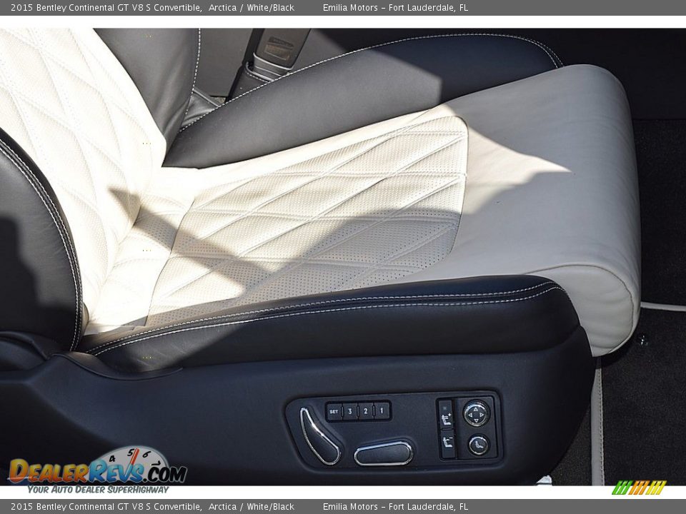 Front Seat of 2015 Bentley Continental GT V8 S Convertible Photo #48