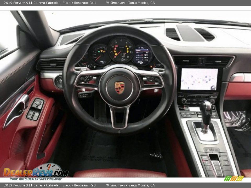 Dashboard of 2019 Porsche 911 Carrera Cabriolet Photo #4