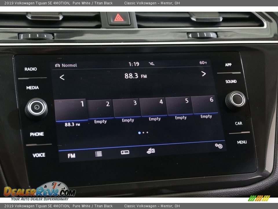 2019 Volkswagen Tiguan SE 4MOTION Pure White / Titan Black Photo #10