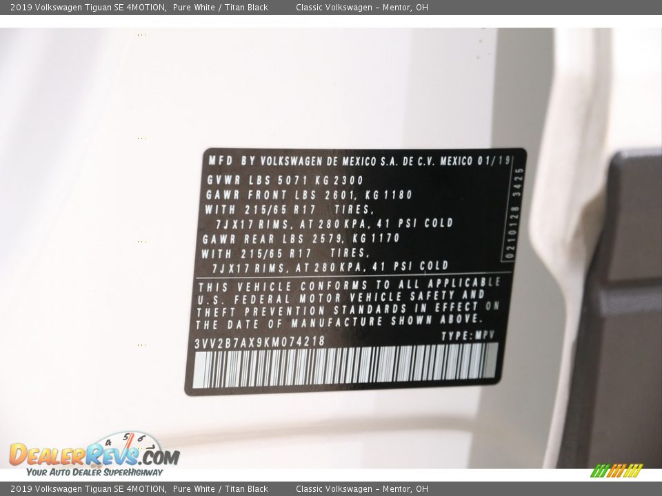 2019 Volkswagen Tiguan SE 4MOTION Pure White / Titan Black Photo #18