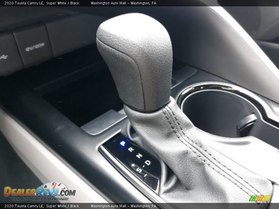2020 Toyota Camry LE Super White / Black Photo #18