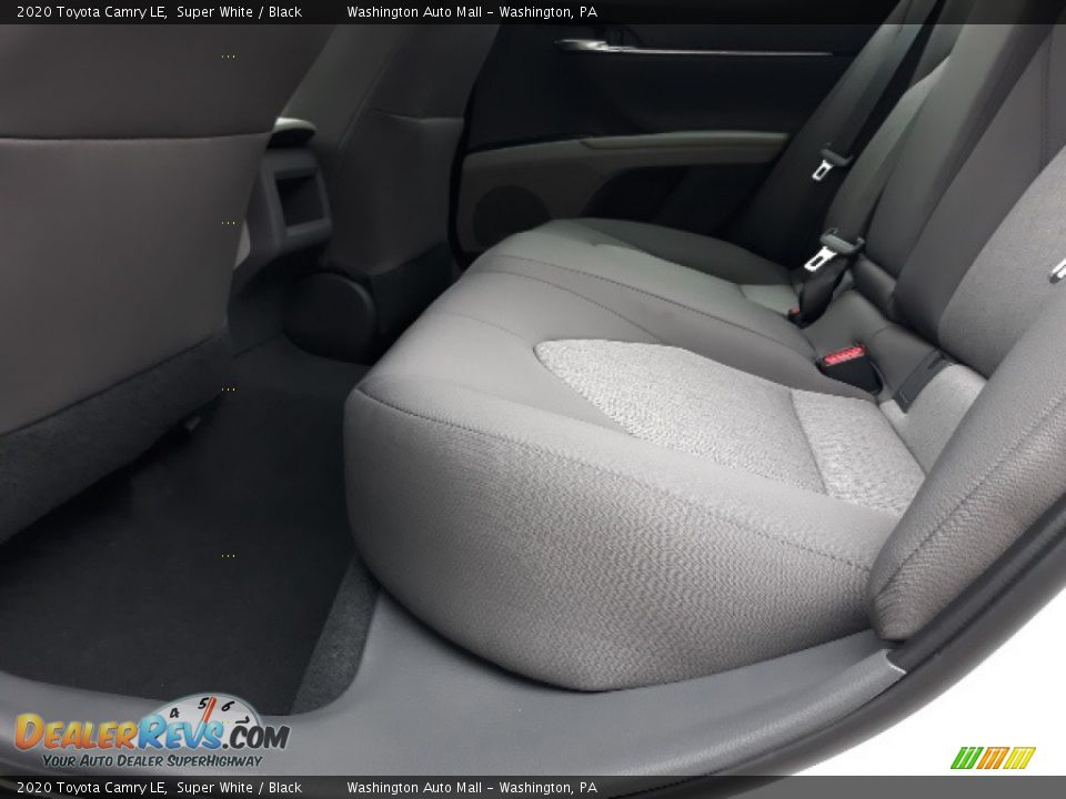 2020 Toyota Camry LE Super White / Black Photo #29