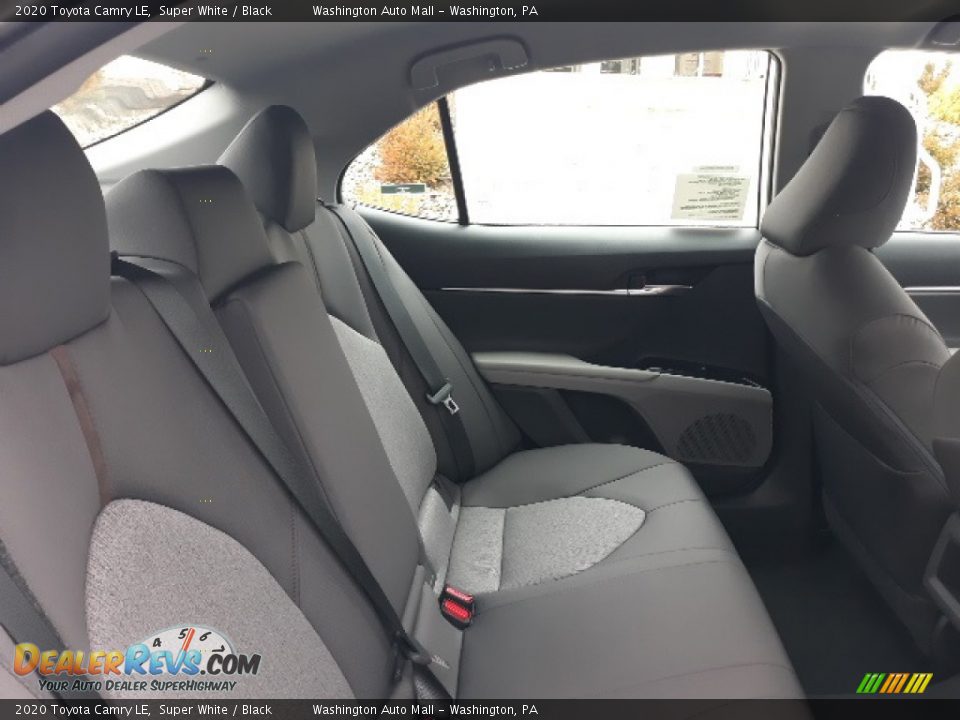 2020 Toyota Camry LE Super White / Black Photo #31
