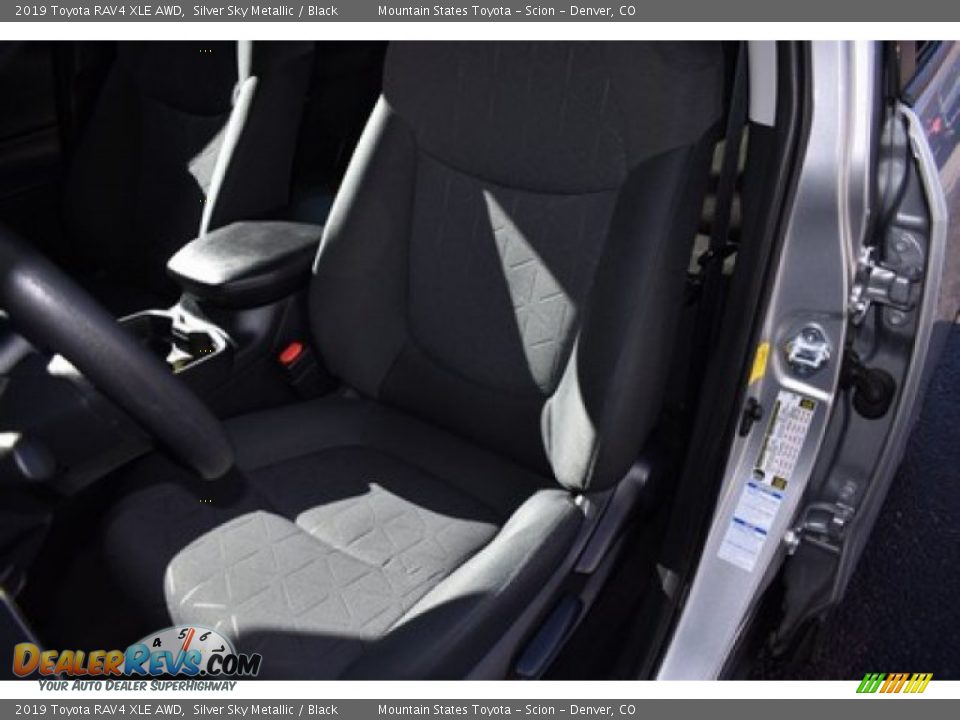 2019 Toyota RAV4 XLE AWD Silver Sky Metallic / Black Photo #11
