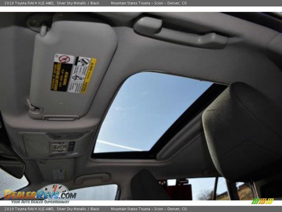 2019 Toyota RAV4 XLE AWD Silver Sky Metallic / Black Photo #13