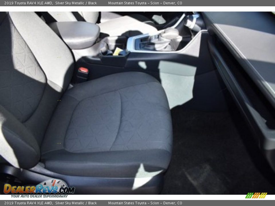2019 Toyota RAV4 XLE AWD Silver Sky Metallic / Black Photo #16