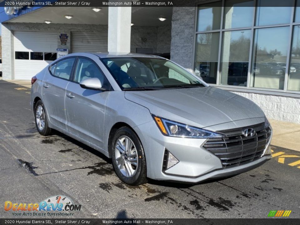Front 3/4 View of 2020 Hyundai Elantra SEL Photo #2