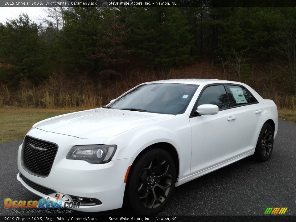 2019 Chrysler 300 S Bright White / Caramel/Black Photo #2