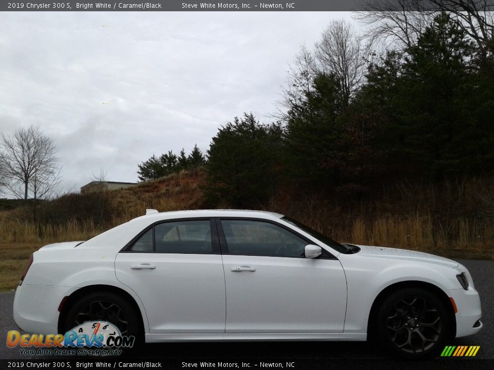 2019 Chrysler 300 S Bright White / Caramel/Black Photo #5