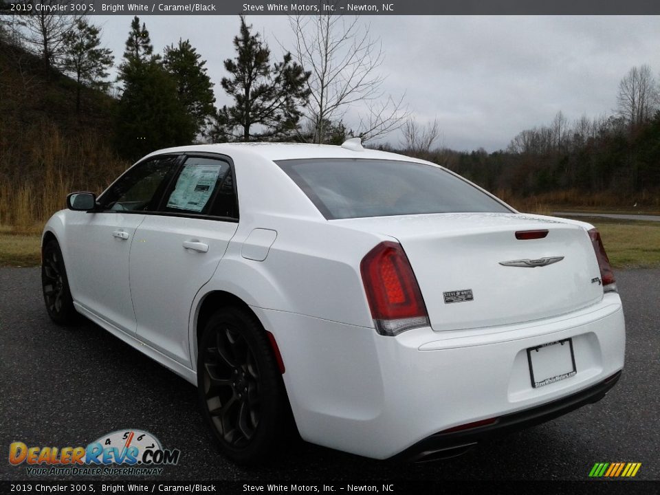 2019 Chrysler 300 S Bright White / Caramel/Black Photo #8