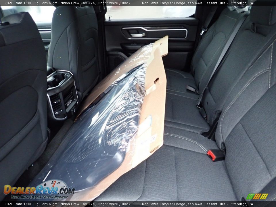 2020 Ram 1500 Big Horn Night Edition Crew Cab 4x4 Bright White / Black Photo #15